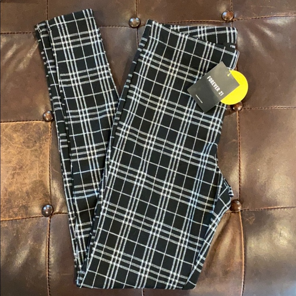 *3 for $20* — Plaid leggings